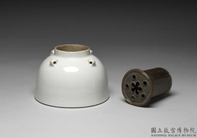 图片[2]-Jar with four ears (incl. metal inner liner), Jingdezhen ware, white glaze, Qing dynasty (1644-1911)-China Archive